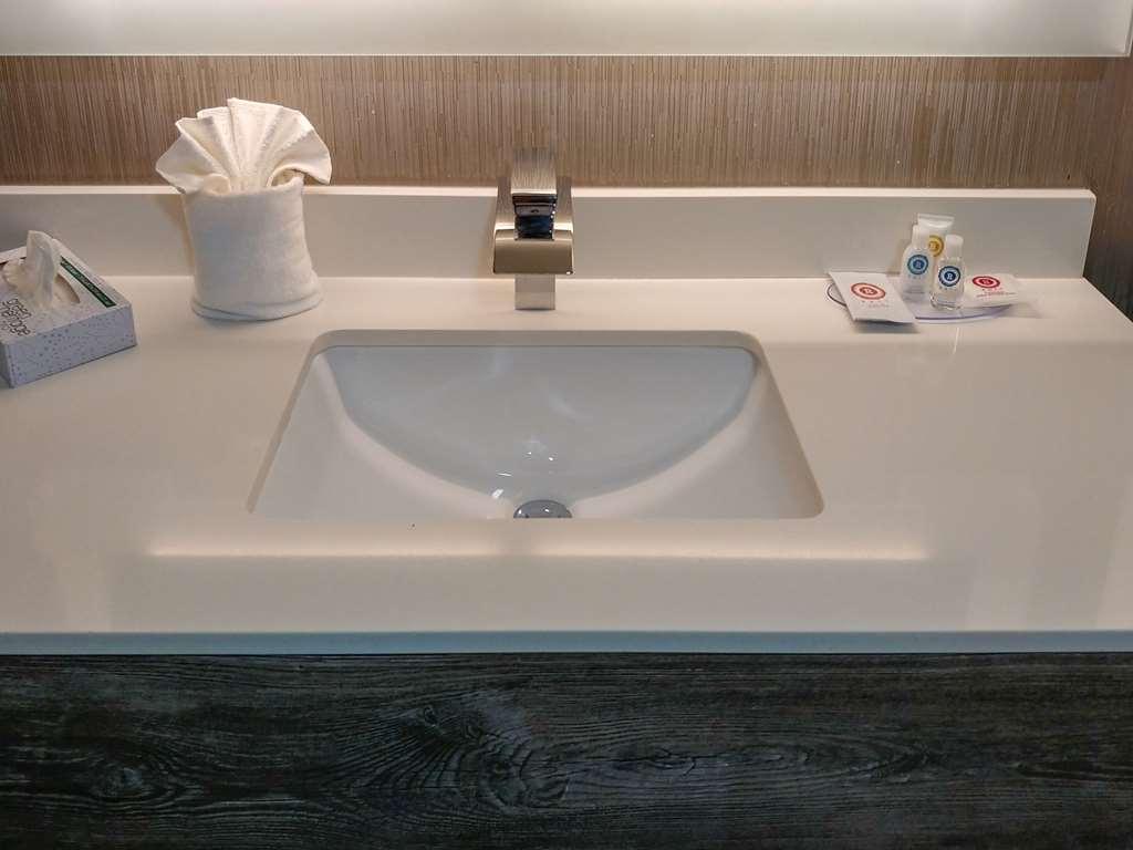 Comfort & Near Convention Center 2*