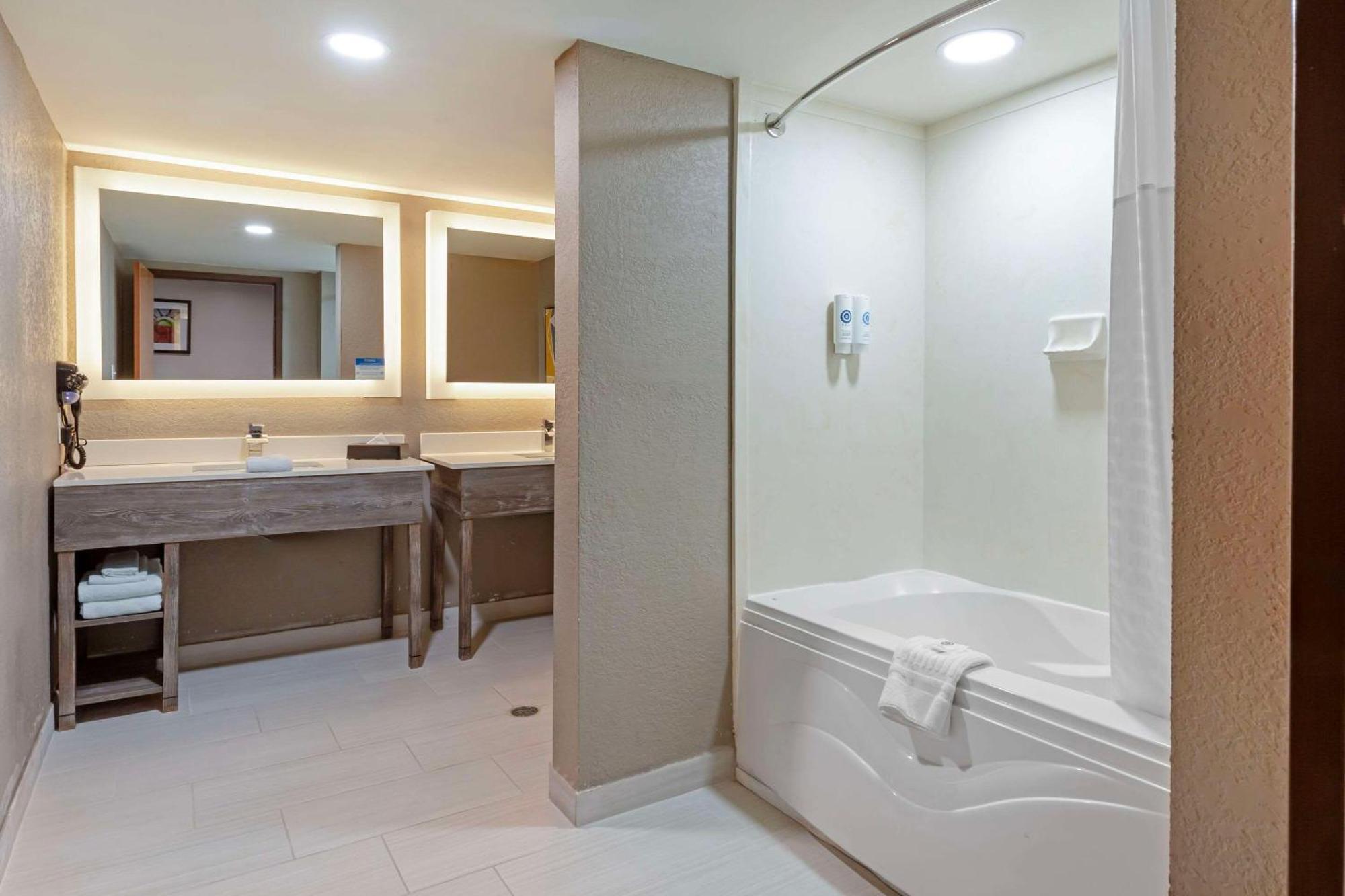 Comfort & Near Convention Center Hotel Greenville