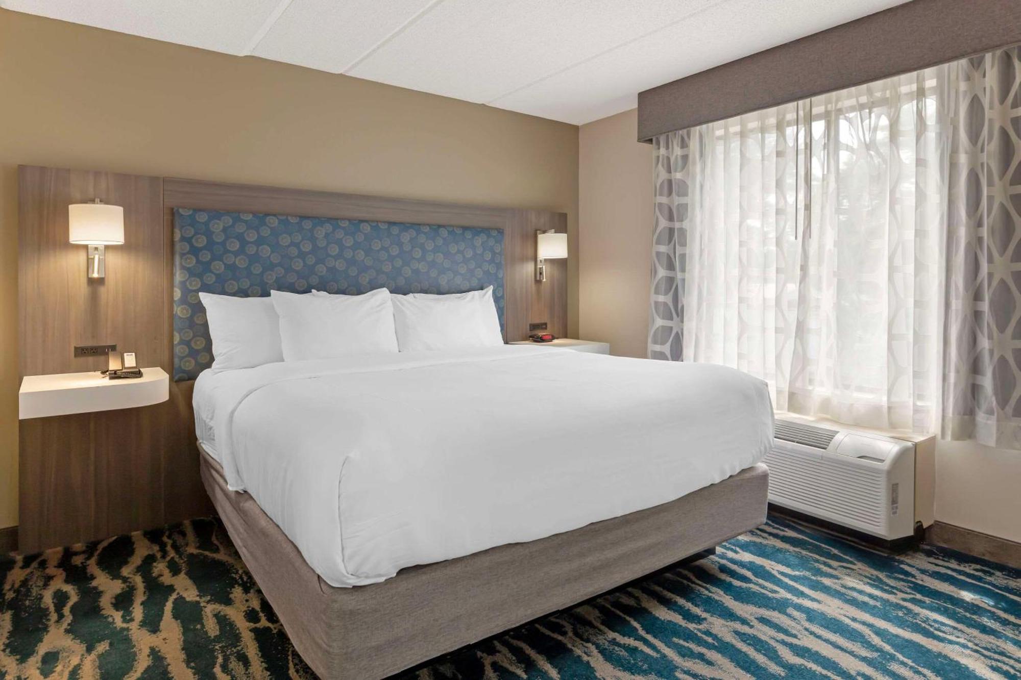 Hotel Comfort & Near Convention Center Greenville